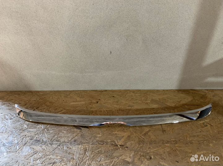 Хром капота передний Toyota Camry 50 2011-2014