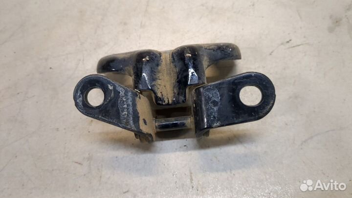 Петля двери правая передняя Chevrolet Bolt 2016