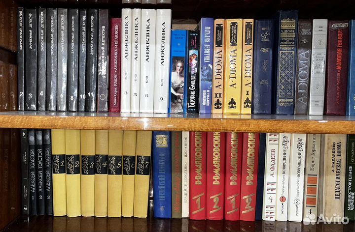 Книги, художественная литература, детективы, роман