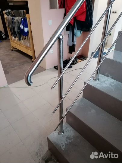Поручни для лестниц
