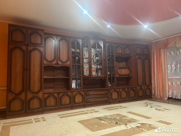 Мебель в зал стенка бу