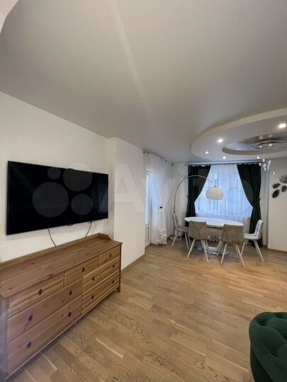 3-к. квартира, 110 м², 2/10 эт.