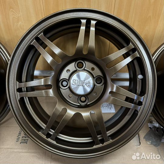 Кованые диски Slik L1716 R14 4x98 Ваз