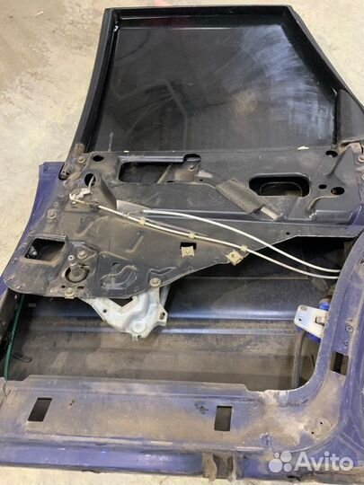 Дверь задняя правая Audi 80 B3 PM 1.8 1989