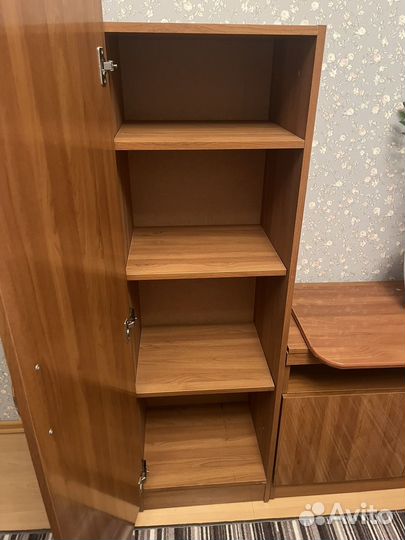 Стенка горка со шкафом в гостинную