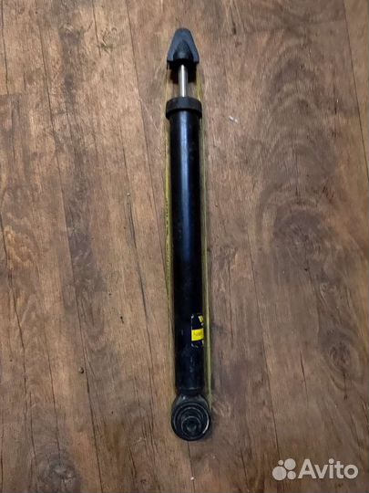 Амортизатор задний VAG A3/golf 5/octavia 12