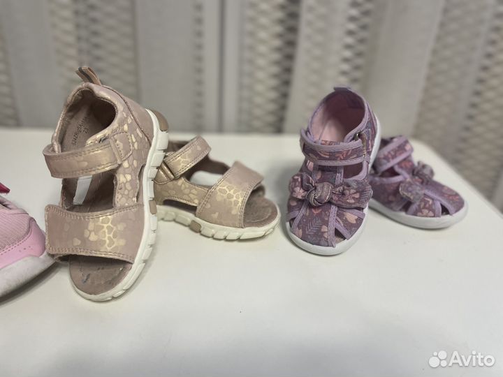Обувь на девочку 22-23