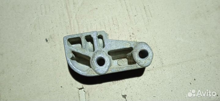 Кронштейн генератора Opel Vectra a, Astra f