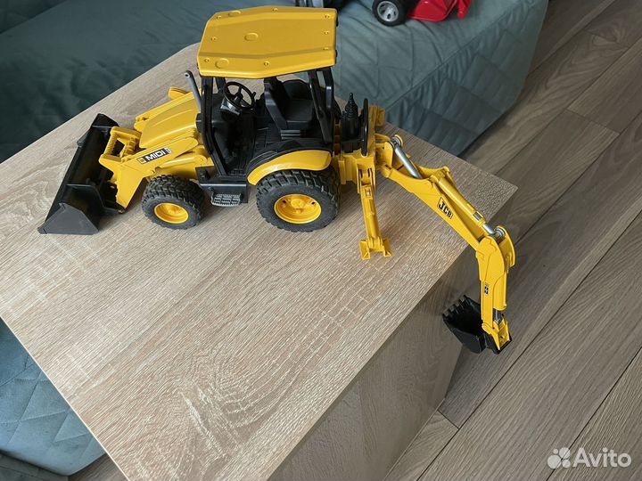 Детские игрушки трактор