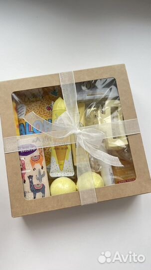 Подарок на 8 марта девушке