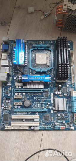 Материнская плата с процессором AMD Phenom II