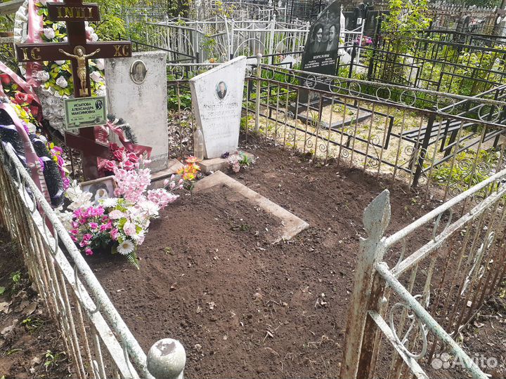 Уборка могил, благоустройство