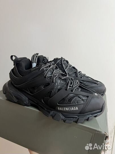 Balenciaga track 1 black