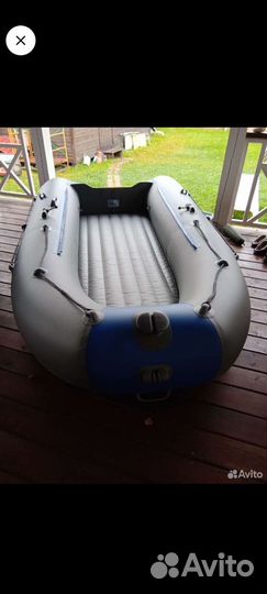 Лодка с мотором