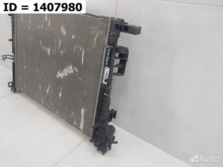 Радиатор охлаждения двигателя Renault Logan