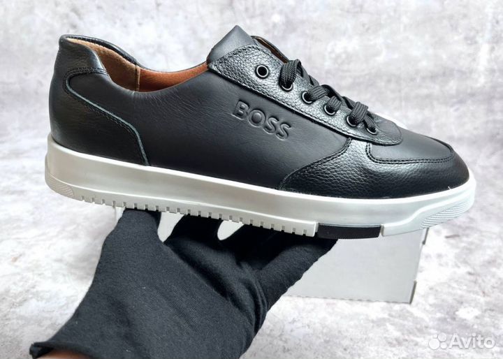 Кроссовки Boss модные