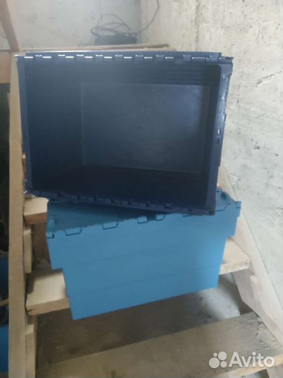 Ящик пластик с крышкой