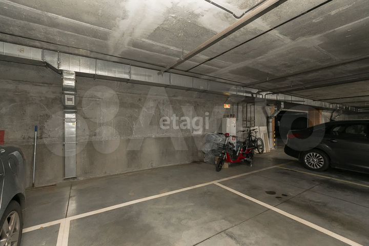 Машиноместо, 14 м²