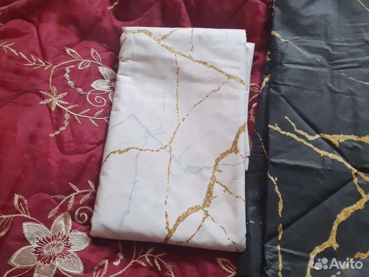 Комлект постельного белья новый. Семейный