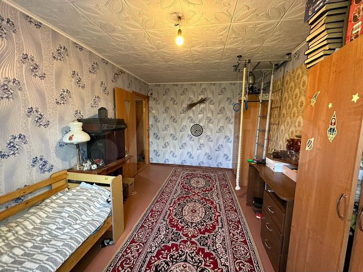 2-к. квартира, 46 м², 1/3 эт.