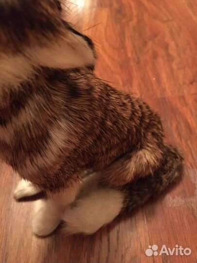 Статуэтка волк из натурального меха