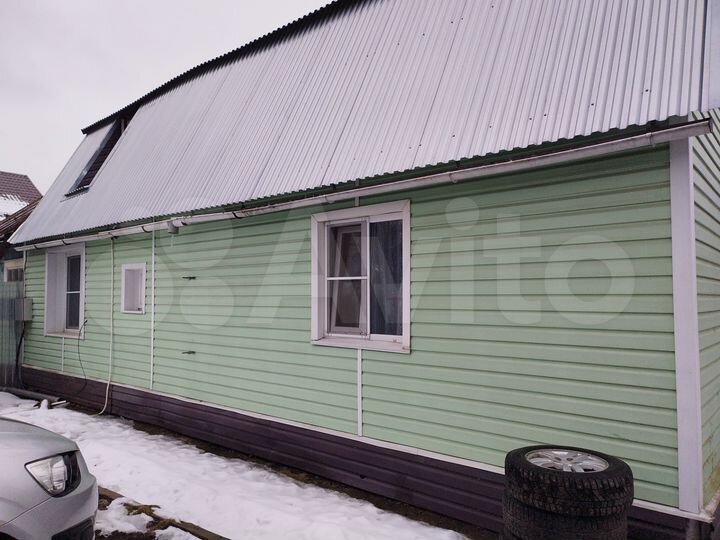 Дом 180 м² на участке 5 сот.