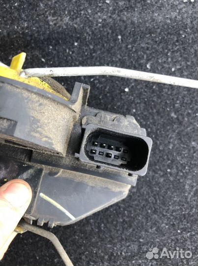 Замок передний левый шевроле круз