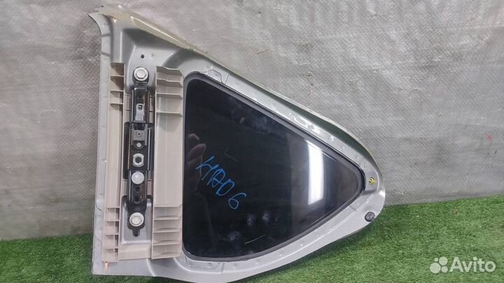 Стекло багажника левое Subaru Tribeca WX 2006