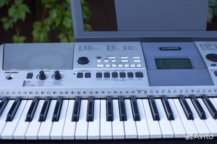 Yamaha синтезатор + стойка