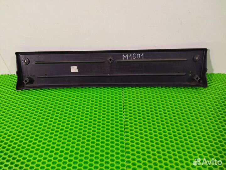 Подномерник (площадка для крепления номера) Land