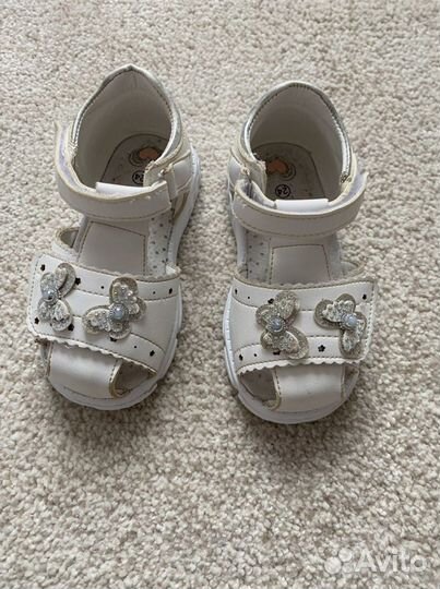 Детские босоножки для девочки