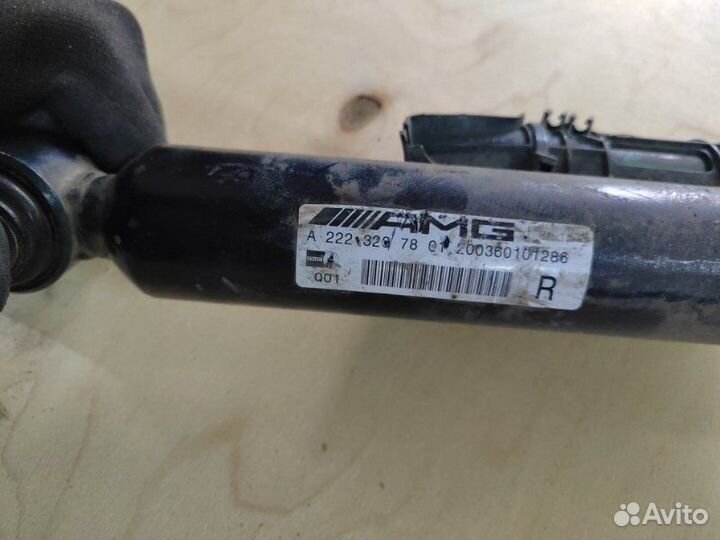 Амортизатор задний задний правый Mercedes-Benz