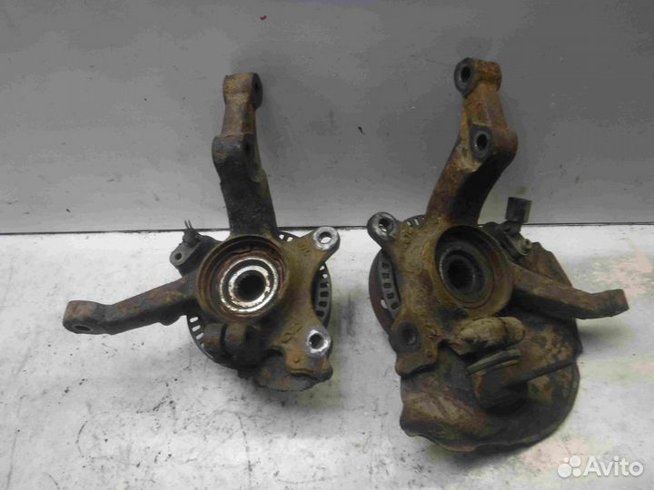 Кулак поворотный передний Chery Amulet (A15)