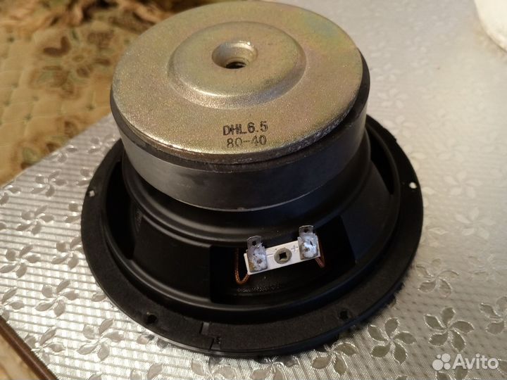 Динамик для сабвуфера