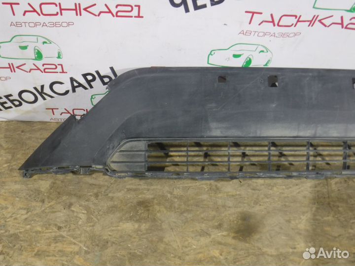 Решетка переднего бампера нижняя Toyota Rav 4 XA50