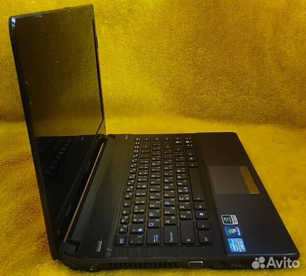 Ноутбук Asus i3 8Gb SSD GeForce 540M + доп. охлад