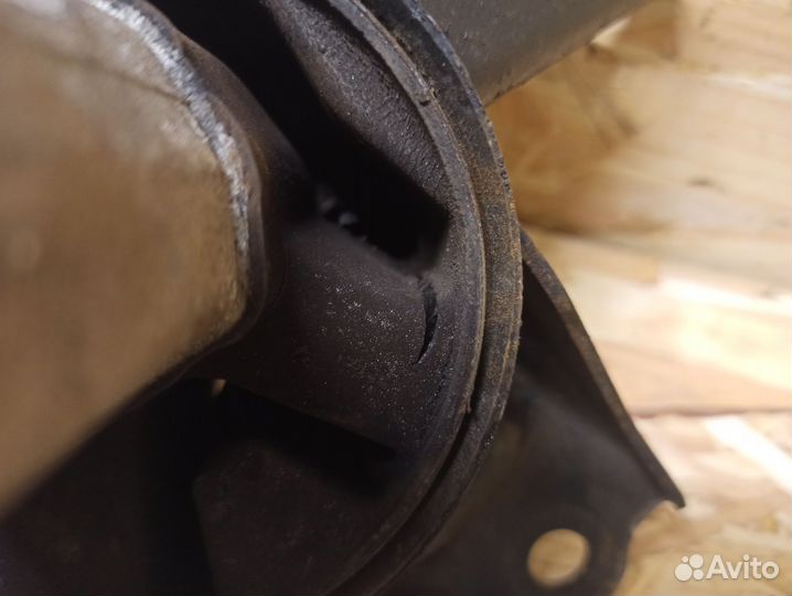 Подушка двигателя левая Kia Ceed ED