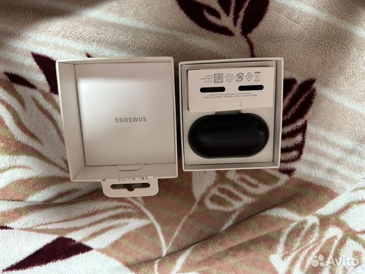 Наушники samsung Galaxy Buds