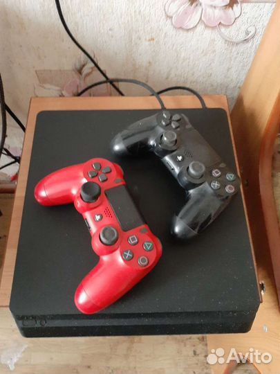 Sony playstation 4 PS4 slim