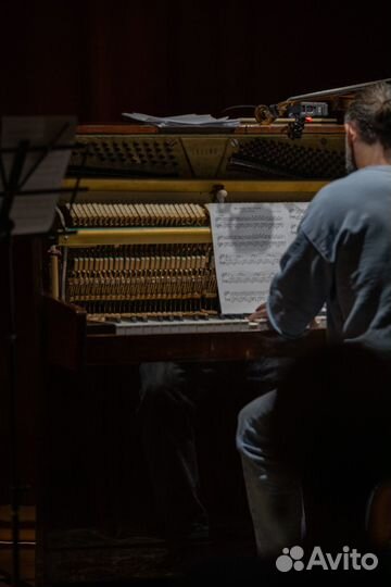 Уроки игры на фортепиано