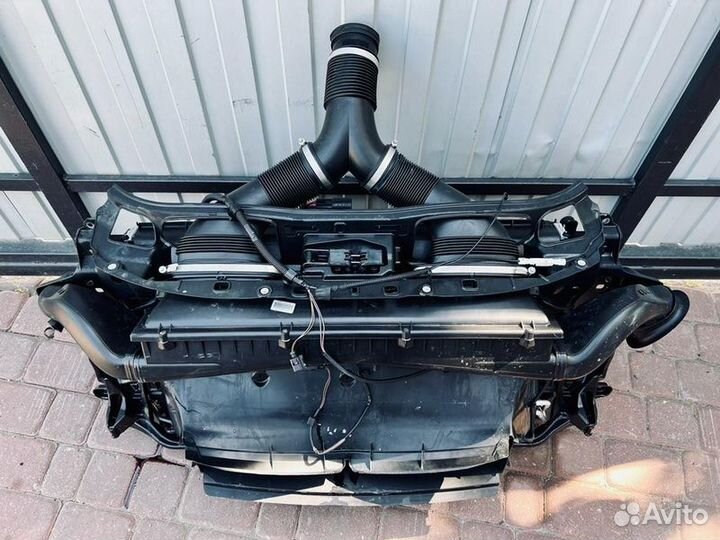 Радиатор в сборе/кассета радиаторов Porsche Paname