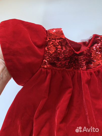 Платье нарядное для девочки 3-4 года