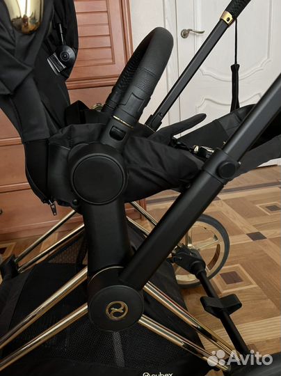 Коляска прогулочная Cybex Black