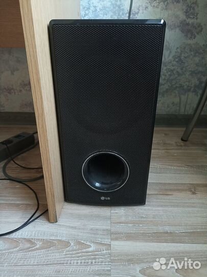 Саундбар LG BB5520A