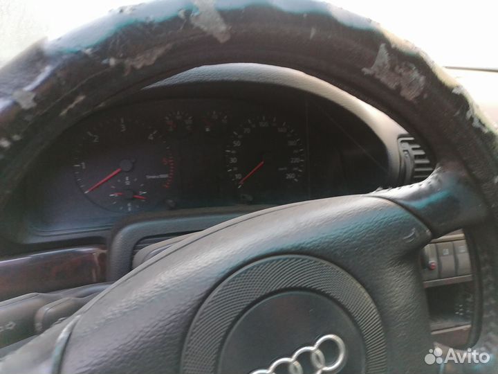 Audi A4 1.9 МТ, 1997, битый, 235 765 км