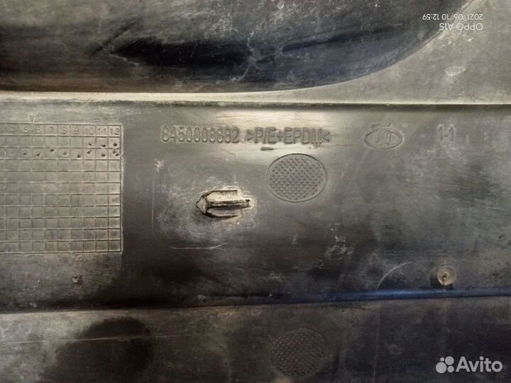 Рамка противотуманной фары левой LADA Vesta