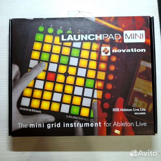 Novation Launchpad mini mk2