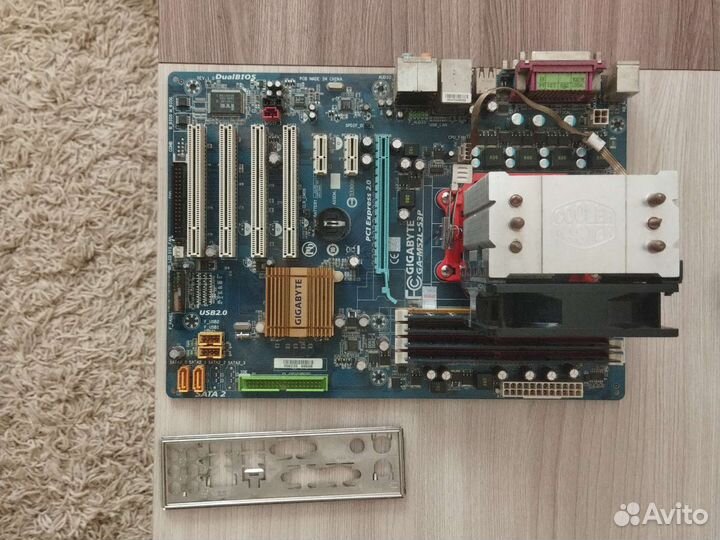 Материнская плата