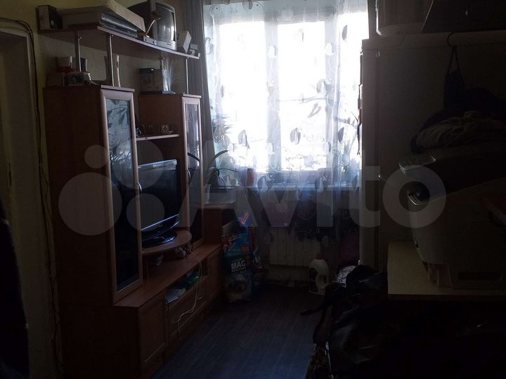 Комната 32 м² в 2-к., 1/4 эт.