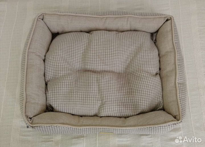 Лежанка для кошек бу